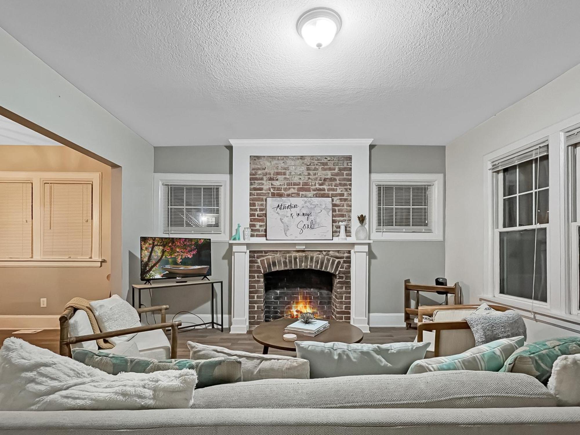 Chic 2Br Duplex Free Parking Near Hospitals Villa Des Moines Eksteriør bilde